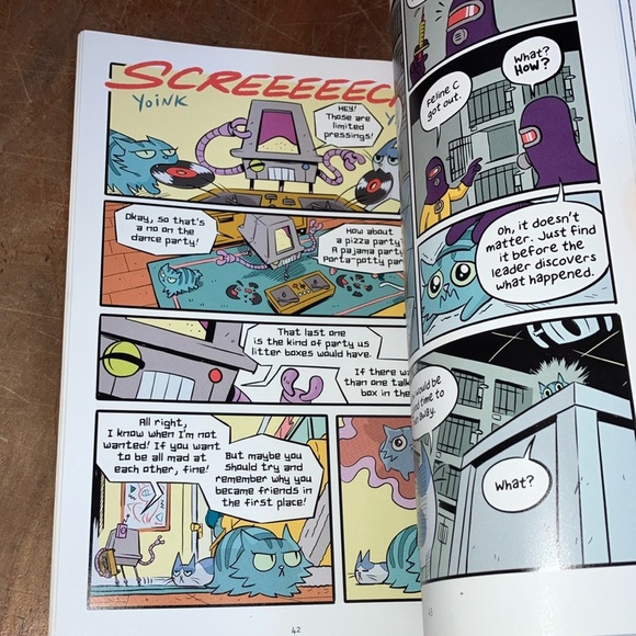 Sparks! Graphic Novel by Ian Boothby & Nina Matsumoto - Picture 9 of 16